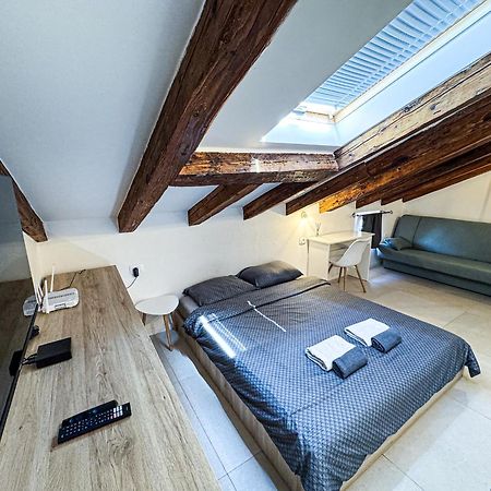 Damir Skomina Apartments Koper Bagian luar foto