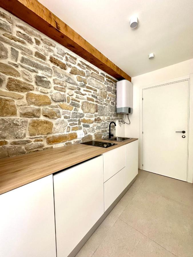 Damir Skomina Apartments Koper Bagian luar foto