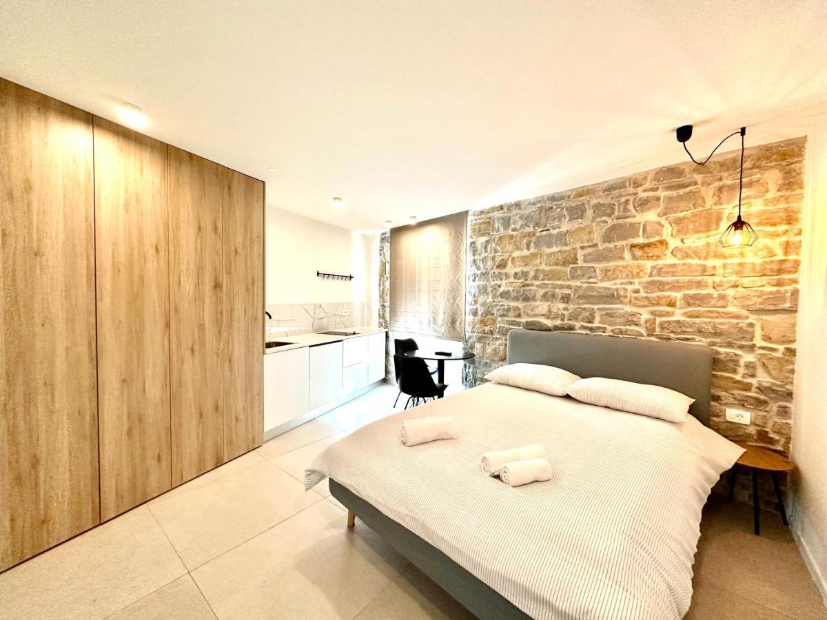 Damir Skomina Apartments Koper Bagian luar foto