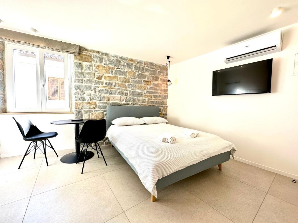 Damir Skomina Apartments Koper Bagian luar foto