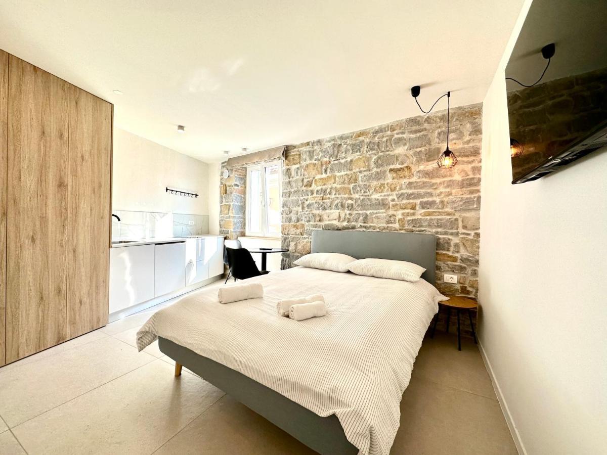 Damir Skomina Apartments Koper Bagian luar foto