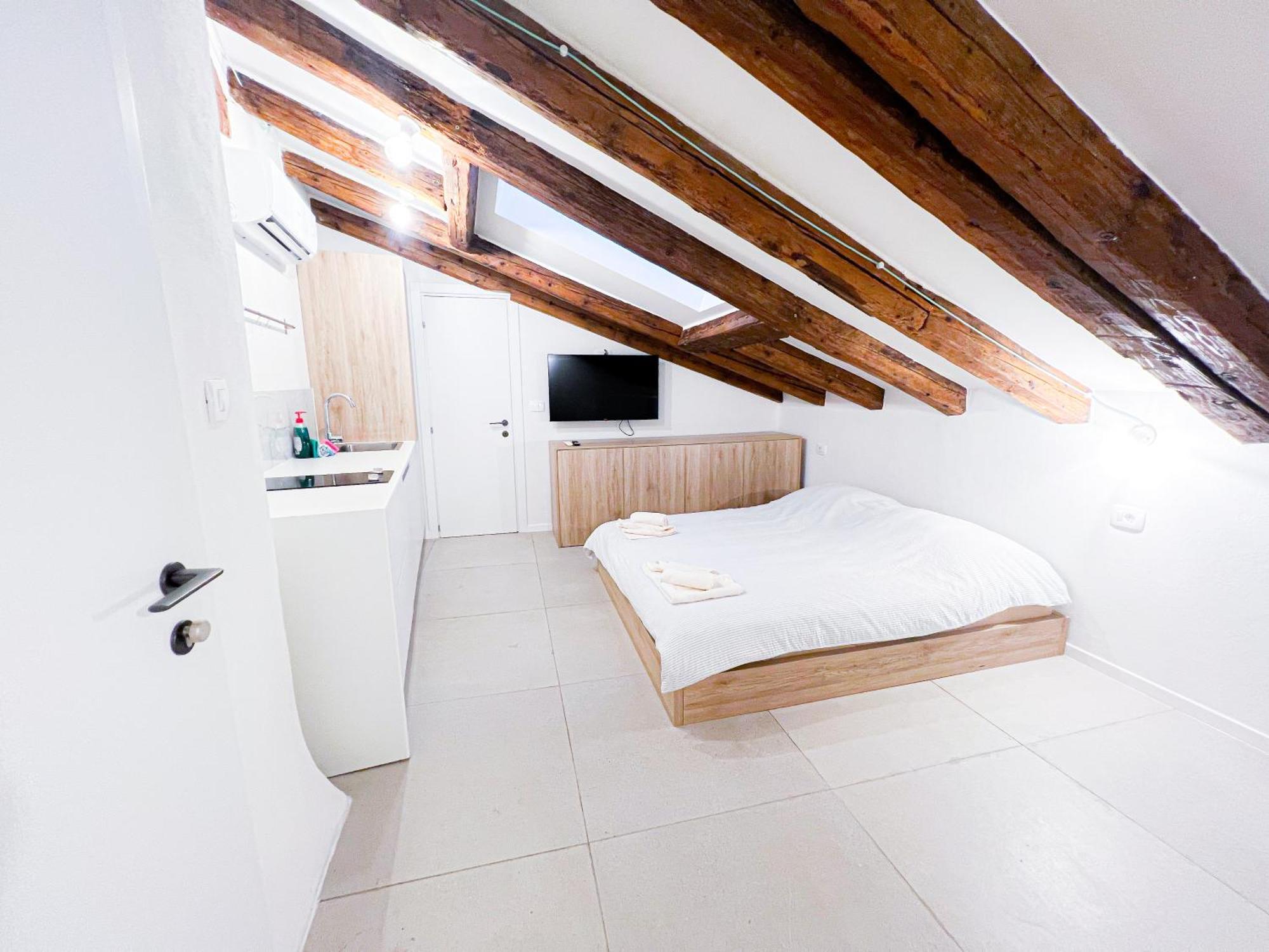 Damir Skomina Apartments Koper Bagian luar foto